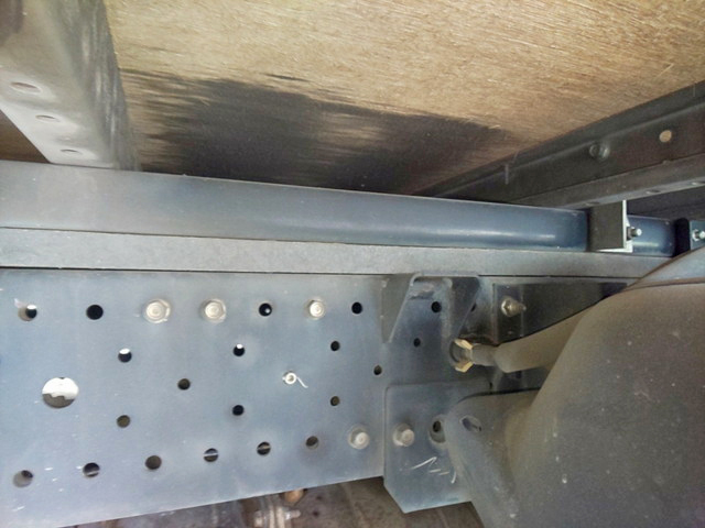 いすゞエルフアルミバン小型（2t・3t）[写真14]