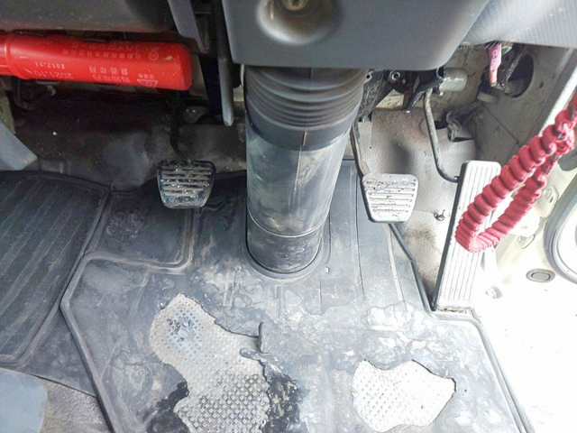 いすゞエルフアルミバン小型（2t・3t）[写真31]