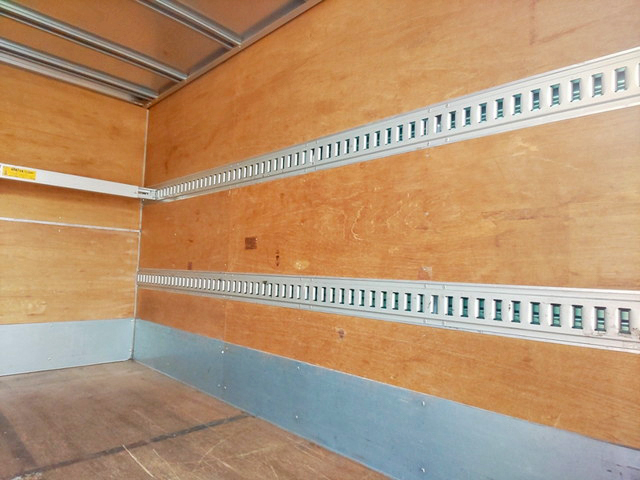 いすゞエルフアルミバン小型（2t・3t）[写真05]