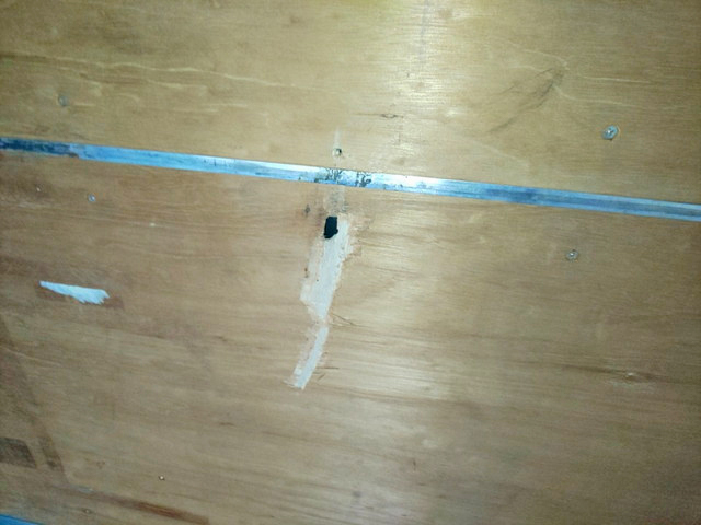 いすゞエルフアルミバン小型（2t・3t）[写真08]