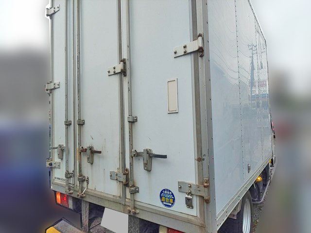 いすゞエルフパネルバン小型（2t・3t）[写真03]