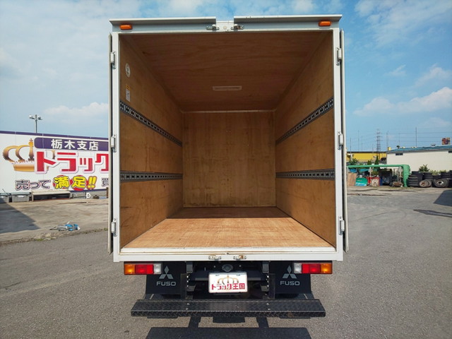 三菱ふそうキャンターアルミバン小型（2t・3t）[写真10]