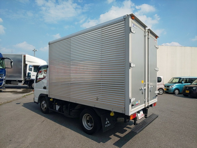 三菱ふそうキャンターアルミバン小型（2t・3t）[写真04]