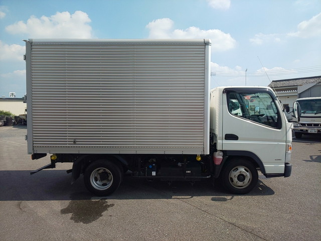 三菱ふそうキャンターアルミバン小型（2t・3t）[写真06]