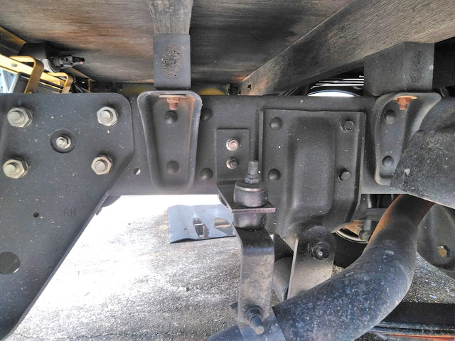 三菱ふそうキャンターガッツ幌車小型（2t・3t）[写真12]