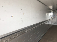 日野プロフィア冷蔵冷凍ウイング大型（10t）[写真11]