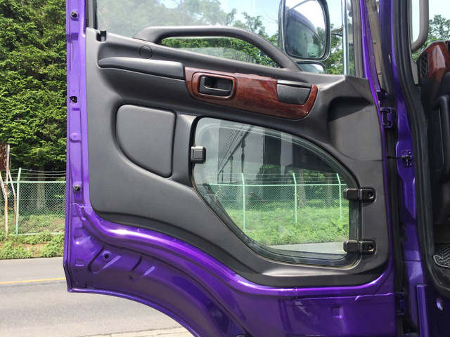 日野プロフィア冷蔵冷凍ウイング大型（10t）[写真25]