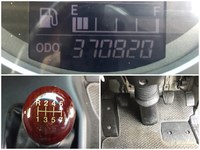 日野プロフィア冷蔵冷凍ウイング大型（10t）[写真37]