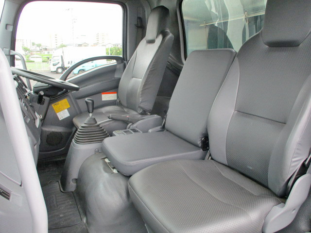 いすゞフォワードダンプ増トン（6t・8t）[写真22]