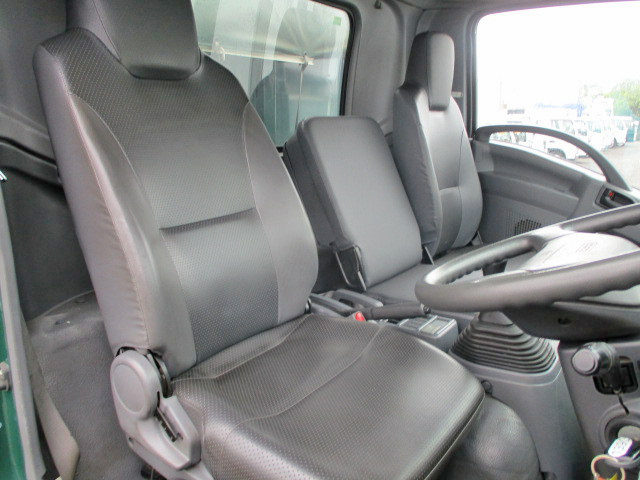 いすゞフォワードダンプ増トン（6t・8t）[写真24]