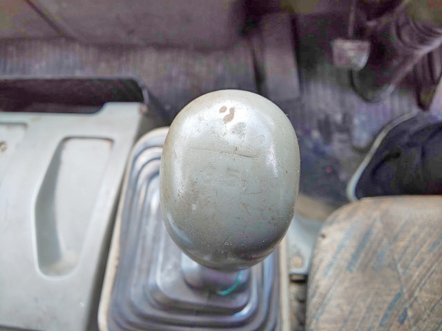 三菱ふそうファイターミニヨンクレーン3段中型（4t）[写真26]