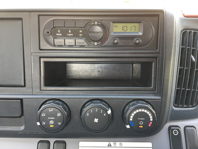 三菱ふそうキャンター平ボディ小型（2t・3t）[写真33]