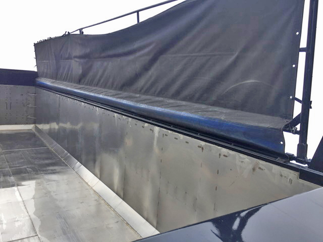 いすゞギガ深ダンプ（土砂禁ダンプ）大型（10t）[写真11]