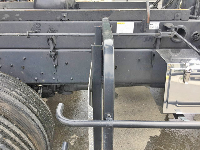 いすゞギガ深ダンプ（土砂禁ダンプ）大型（10t）[写真24]