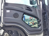 いすゞギガ深ダンプ（土砂禁ダンプ）大型（10t）[写真28]