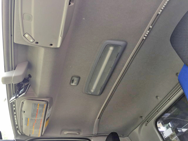 いすゞギガ深ダンプ（土砂禁ダンプ）大型（10t）[写真32]