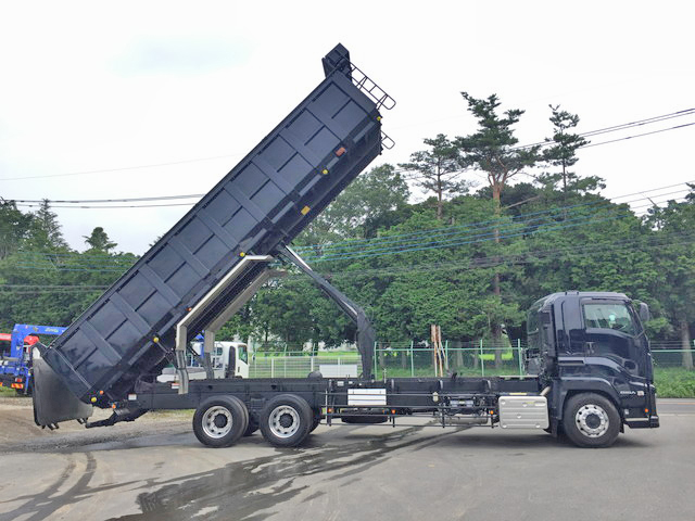 いすゞギガ深ダンプ（土砂禁ダンプ）大型（10t）[写真05]