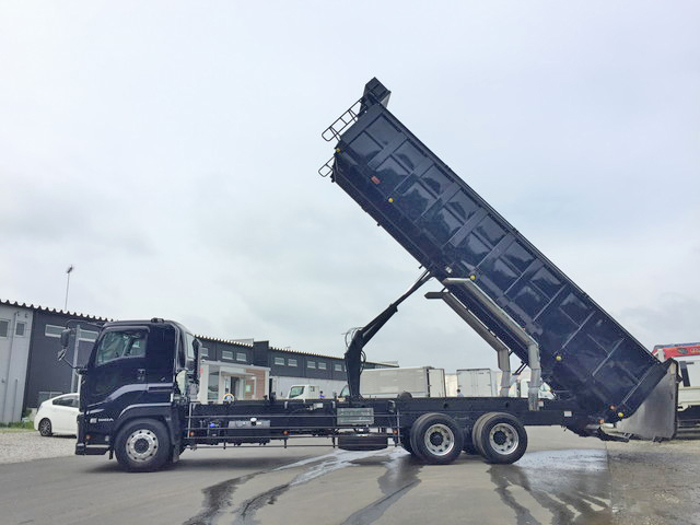 いすゞギガ深ダンプ（土砂禁ダンプ）大型（10t）[写真06]