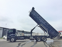 いすゞギガ深ダンプ（土砂禁ダンプ）大型（10t）[写真06]