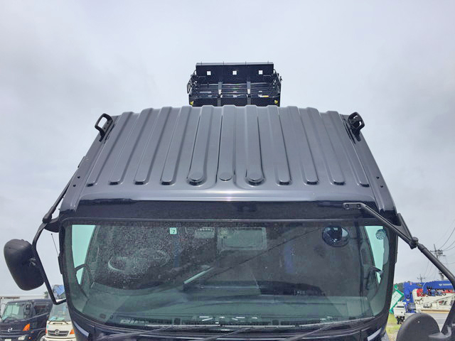 いすゞギガ深ダンプ（土砂禁ダンプ）大型（10t）[写真08]