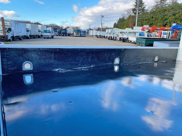 いすゞエルフ平ボディ小型（2t・3t）[写真09]