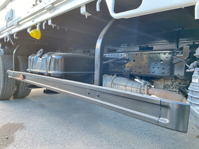 いすゞエルフ平ボディ小型（2t・3t）[写真14]
