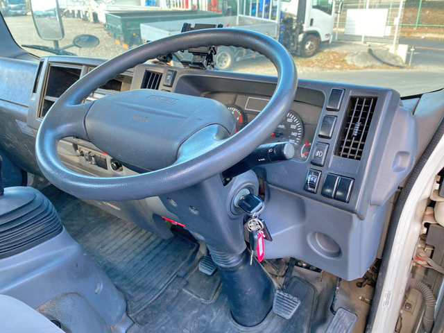 いすゞエルフ平ボディ小型（2t・3t）[写真30]