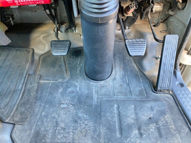 いすゞエルフ平ボディ小型（2t・3t）[写真34]