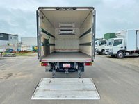 いすゞエルフ冷凍車（冷蔵車）小型（2t・3t）[写真10]