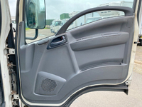 いすゞエルフ冷凍車（冷蔵車）小型（2t・3t）[写真30]