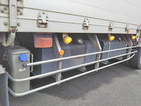 UDトラックスクオンアルミウイング大型（10t）[写真12]