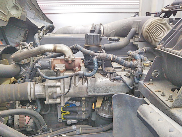 UDトラックスクオンアルミウイング大型（10t）[写真19]