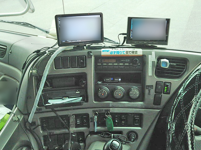 UDトラックスクオンアルミウイング大型（10t）[写真27]