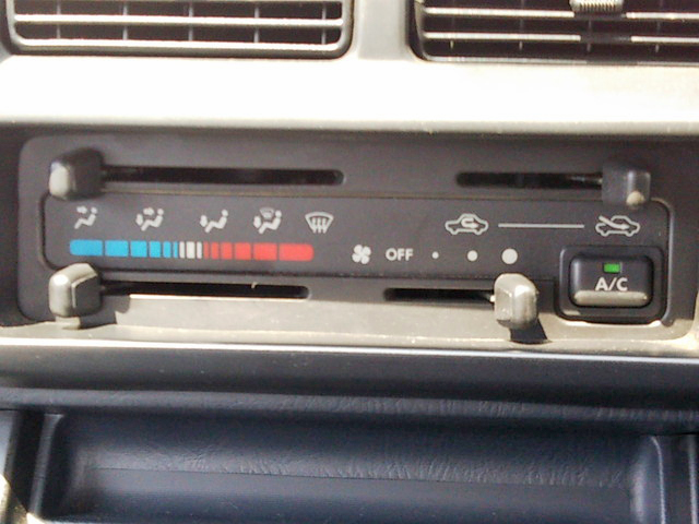 ダイハツハイゼットタンク車（タンクローリー）小型（2t・3t）[写真18]