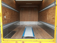 いすゞエルフパネルバン小型（2t・3t）[写真11]