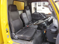 いすゞエルフパネルバン小型（2t・3t）[写真30]