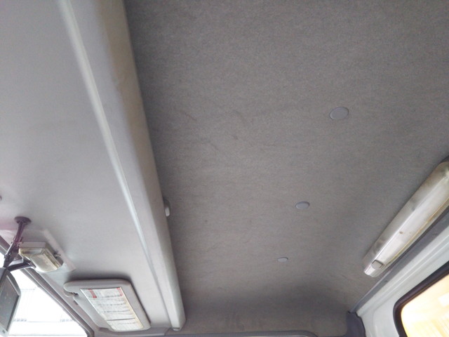 いすゞエルフパネルバン小型（2t・3t）[写真31]