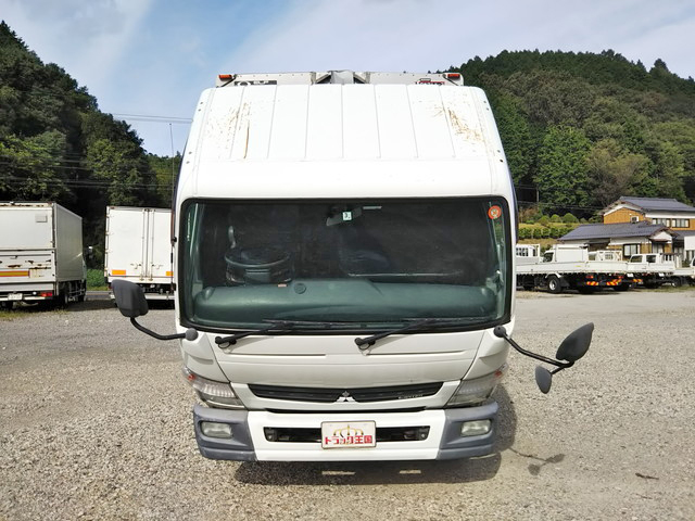 三菱ふそうキャンターアルミウイング小型（2t・3t）[写真10]