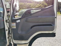 三菱ふそうキャンターアルミウイング小型（2t・3t）[写真31]