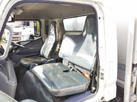 三菱ふそうキャンターアルミウイング小型（2t・3t）[写真33]