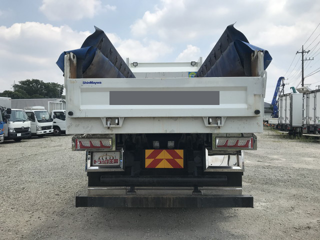 三菱ふそうスーパーグレートダンプ大型（10t）[写真10]