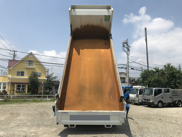 三菱ふそうスーパーグレートダンプ大型（10t）[写真11]