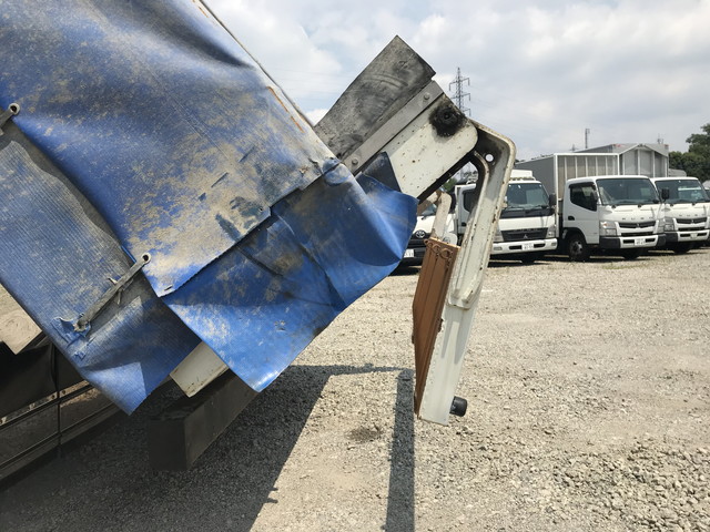 三菱ふそうスーパーグレートダンプ大型（10t）[写真12]