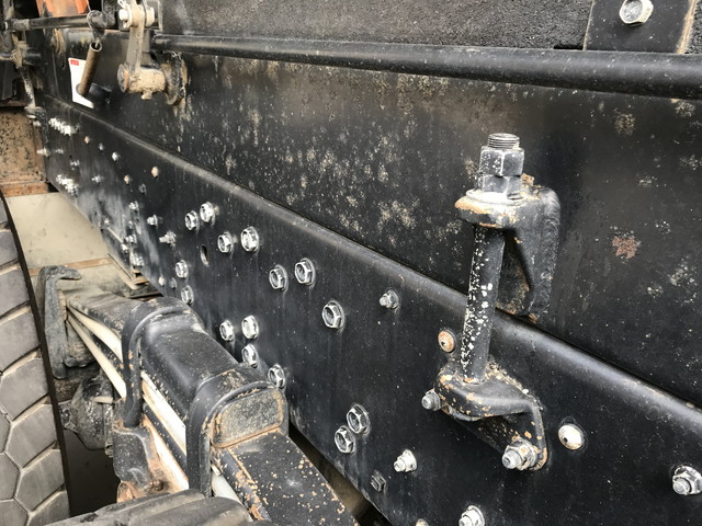 三菱ふそうスーパーグレートダンプ大型（10t）[写真18]