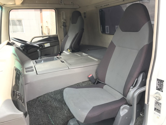 三菱ふそうスーパーグレートダンプ大型（10t）[写真29]