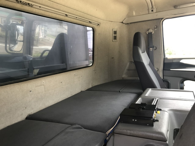 三菱ふそうスーパーグレートダンプ大型（10t）[写真32]