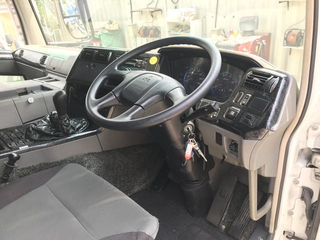 三菱ふそうスーパーグレートダンプ大型（10t）[写真34]