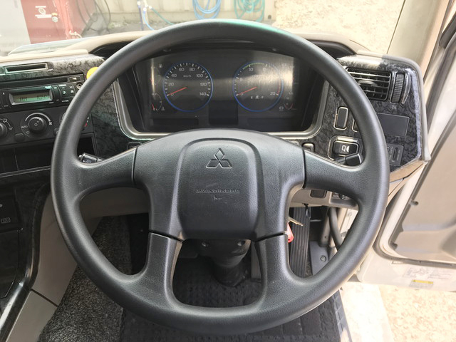 三菱ふそうスーパーグレートダンプ大型（10t）[写真38]