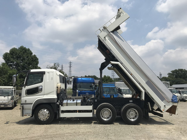 三菱ふそうスーパーグレートダンプ大型（10t）[写真06]
