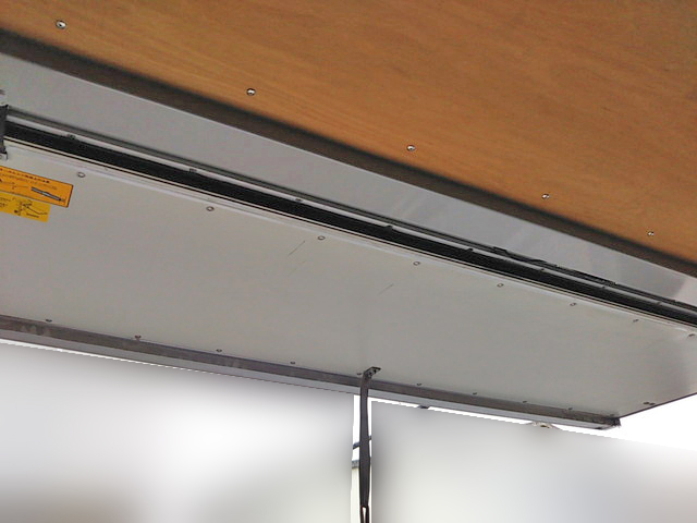 いすゞフォワードアルミバン中型（4t）[写真13]